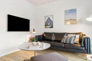 Et opholdsområde på 9930-Hvide-Sande-Langsand-106-stuen