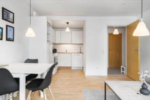 Køkken eller tekøkken på 891-Hvide-Sande-Bredgade-1-nr-1 + 26 billeder