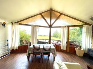 Et opholdsområde på Cabañas Cuatro Estaciones Frutillar Bajo