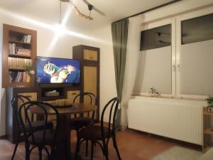 Et tv og/eller underholdning på Blue apartment