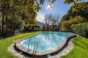 Swimmingpoolen hos eller tæt på Schloss Locarno - Self Check-In