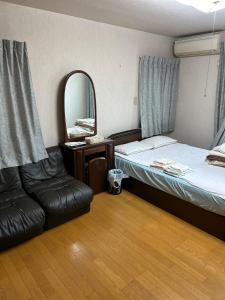 Afbeelding uit fotogalerij van Okegawa Quiet Homestay in Okegawa