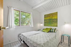 En eller flere senge i et værelse på R746-Rodvig-Kaspervej-4