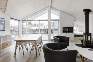 Et tv og/eller underholdning på R605-Rodvig-Stevns-Thormodsvej-5