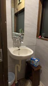 Et badeværelse på 富士見旅館101