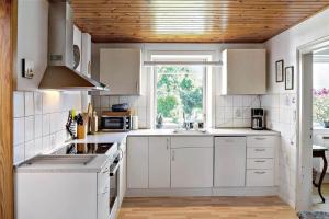 Køkken eller tekøkken på 4259-Stege-Fabriksgade-14 + 15 billeder