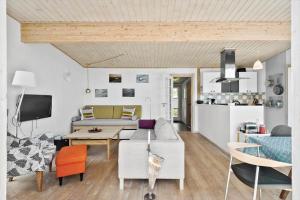 Et tv og/eller underholdning på R619-Rodvig-Gogevej-4