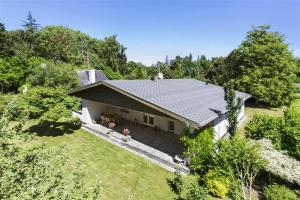 Tòa nhà nơi nhà nghỉ dưỡng tọa lạc