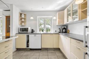 Køkken eller tekøkken på 3026-Stege-Rabylille-Straede-1