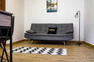 Posezení v ubytování Holiday Home with Hot Tub in Somoskoujfalu 55027