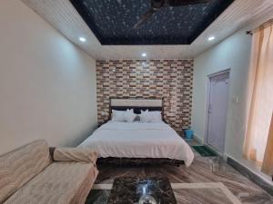 Gallery image of Binny guest house Dalhousie in Dalhousie