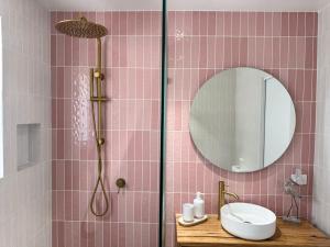 Et badeværelse på Seventh Heaven - Outdoor Bath & Sauna