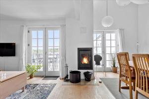 Et tv og/eller underholdning på 11202-Nykobing-Sj-Havnevej-91-1-th