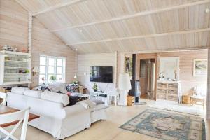 Et tv og/eller underholdning på 10061-1-Rorvig-Lindegardsvaenget-5