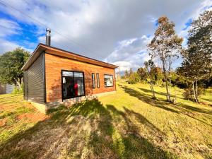 Budova, kde se chata nachází