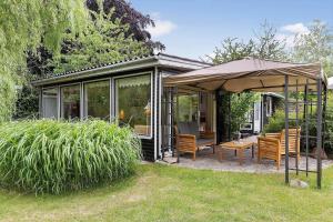 En have udenfor FJ1200-Jaegerspris-Planetvej-8 + 12 billeder