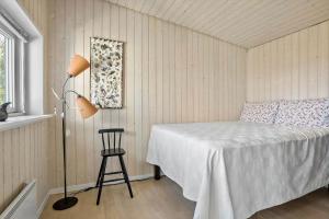 En eller flere senge i et værelse på LF14038-Roslev-Stranddalen-119