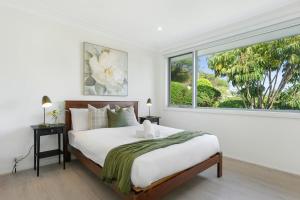 Afbeelding uit fotogalerij van Self-Contained 3BR Upper-Level Unit Collaroy in Collaroy
