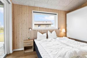 En eller flere senge i et værelse på LF12006-Handbjerg-Runddelen-6