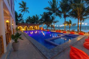 Bazén v ubytování Sky & Sand Zanzibar nebo v jeho okolí