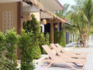 Zahrada ubytování Pinky Bungalows Resort & Villa