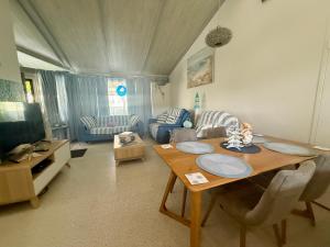 Et opholdsområde på Nautilus Beach Resort by Charlesworth