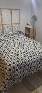 Postel nebo postele na pokoji v ubytování Appartement calme, lumineux, 4 personnes, parking