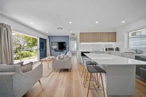 Køkken eller tekøkken på Elements of Hyams - perfect Hyams Beach getaway