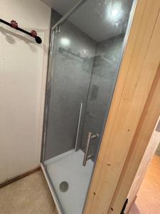 Et badeværelse på Barn 2