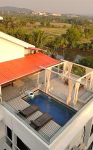 Swimmingpoolen hos eller tæt på Vibes Inn Baga