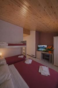 En eller flere senge i et værelse på The Park Hotel + 21 billeder