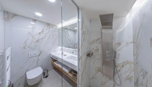 Billede fra billedgalleriet på Skigyimes Hotel i Lunca de Sus + 21 billeder