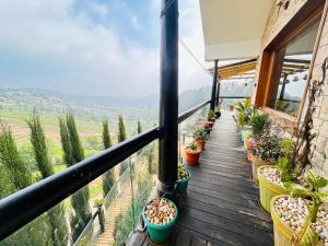 En balkon eller terrasse på Valley homes