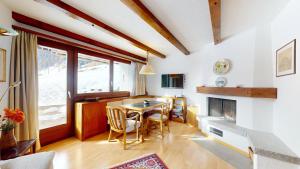 Et tv og/eller underholdning på Polaschin