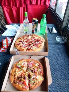 Jídlo v hotelu nebo okolí