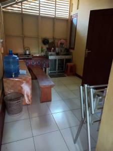 Kuchyň nebo kuchyňský kout v ubytování Homestay D'ilham Pantai Madasari