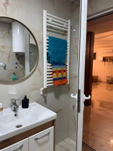 Et badeværelse på Atina Premium + 5 billeder