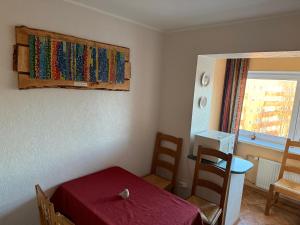 Et opholdsområde på K84, Nice 2- bedroom apartment - 2 big beds 1 single bed