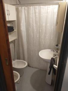 Et badeværelse på Moderno departamento en pleno centro de Río Cuarto