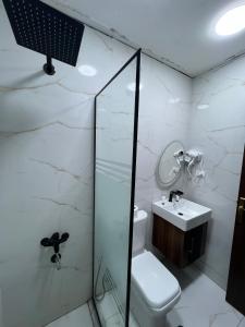 Et badeværelse på First pyramids view inn