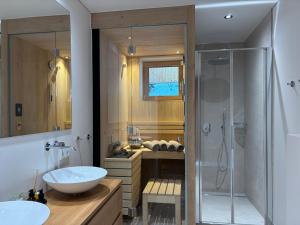 Koupelna v ubytování Zug503 Appartement in Lech am Arlberg + 16 fotografií