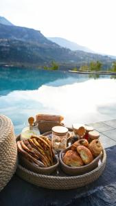 Mâncare la sau în apropiere de acest hotel