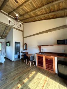 Et tv og/eller underholdning på Chalé Doce Vida