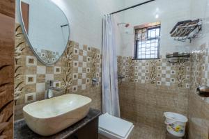 Et badeværelse på Villa Effy 3 Bedrooms - Entire Villa 1800 sq ft + 29 billeder