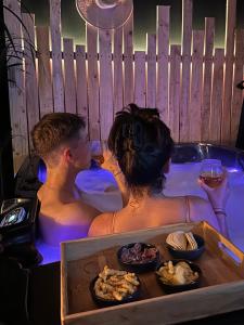 Gæster der bor på Love Room & Spa, L'Atelier des Sens + 8 billeder