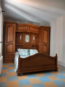 Postel nebo postele na pokoji v ubytování Au coteau des Thermes