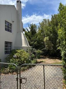 En have udenfor The Little Thatch Cottage