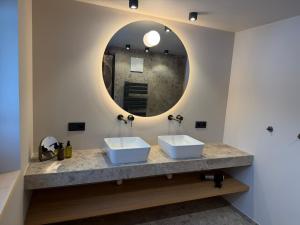 Et badeværelse på Almrösle Apartments