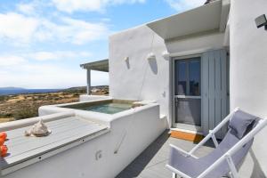 En balkon eller terrasse på Seascape Blanc + 43 billeder