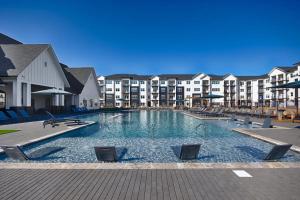 Swimmingpoolen hos eller tæt på Landing Beautiful 3BD Yoga Studio Pool